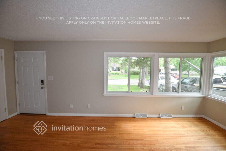 Building Photo - 2241 Randy Ave