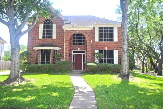 Primary Photo - 2447 Edgewood Dr