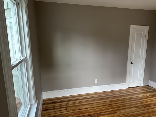 Building Photo - 145-147 Pearl Street