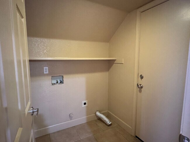 Building Photo - Beautiful Brookside Home Coming Soon!