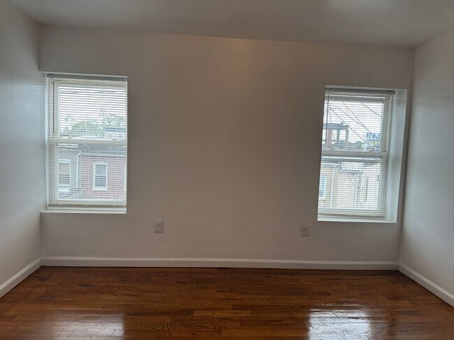Building Photo - Beautifully Renovated Three Bedroom Home f...