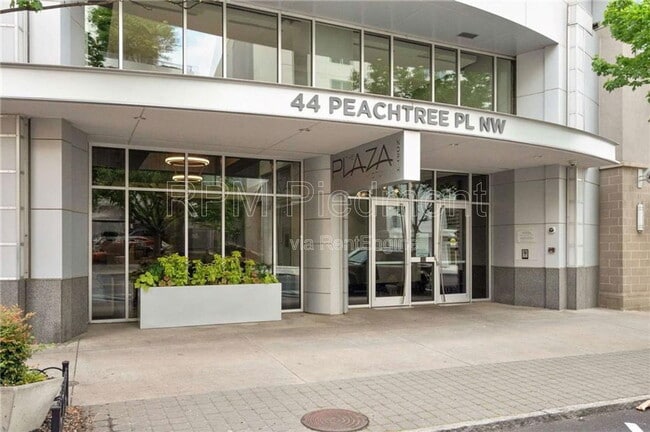 Building Photo - 44 Peachtree Pl NW