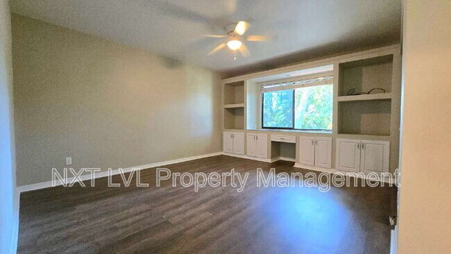 Building Photo - 5510 SW 4th Pl