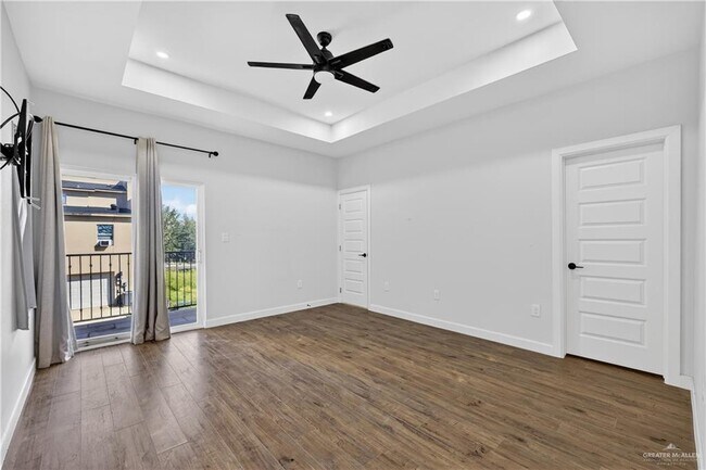 Building Photo - 6836 N 5th St