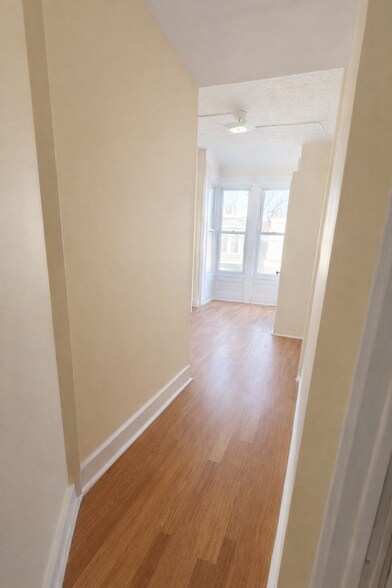 Building Photo - 107 2nd Ave