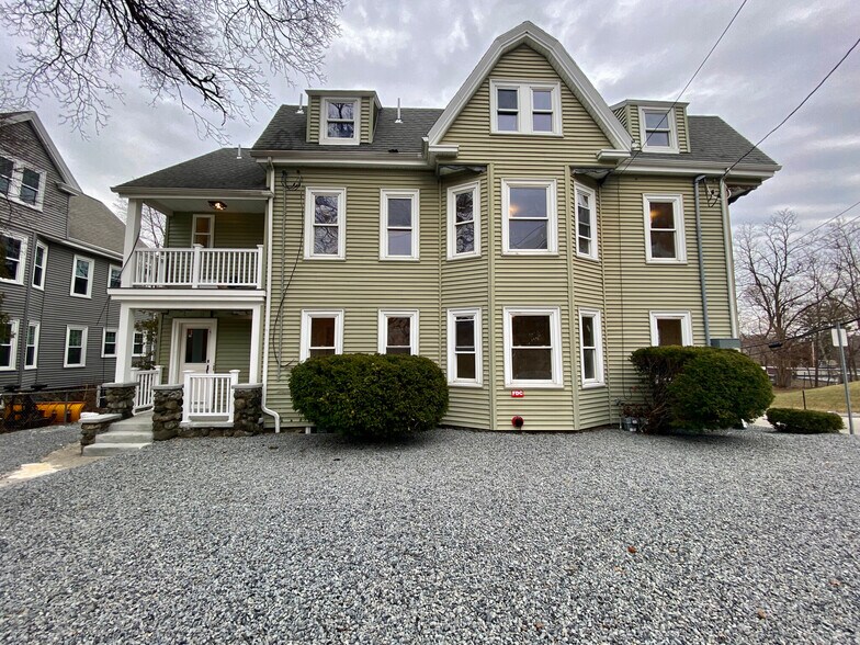 Building Photo - 21 Bellevue St