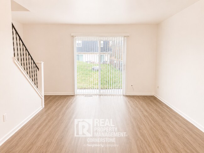 Building Photo - Modern Comfort Meets Peaceful Living