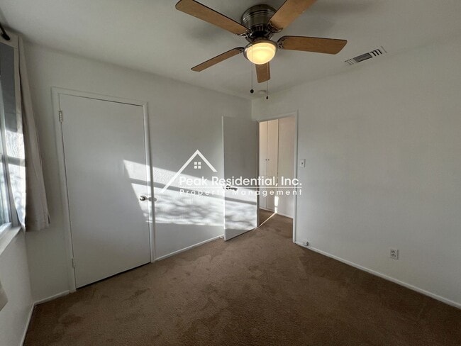 Building Photo - Very Nice 3bd/1ba House with 2 Car Garage