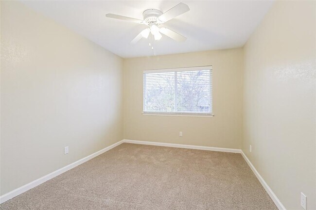 Building Photo - 7267 Coronado Cir