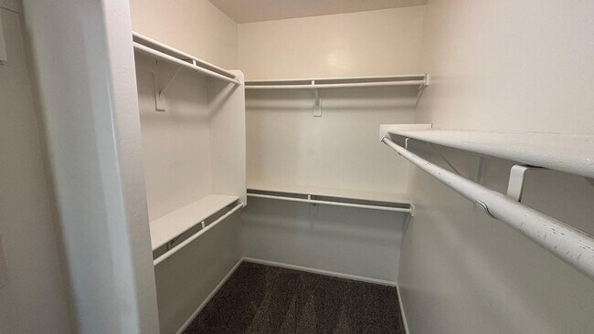 Building Photo - 44424 W Knauss Dr