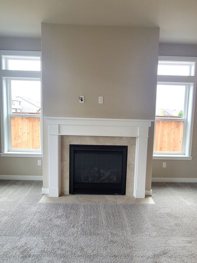 Building Photo - Brand new 2 bedroom home + den