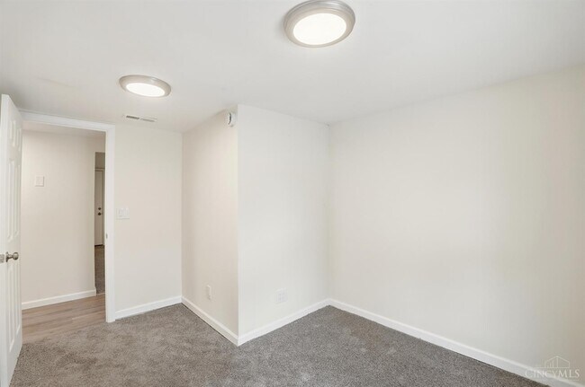 Building Photo - 12121 3rd Ave