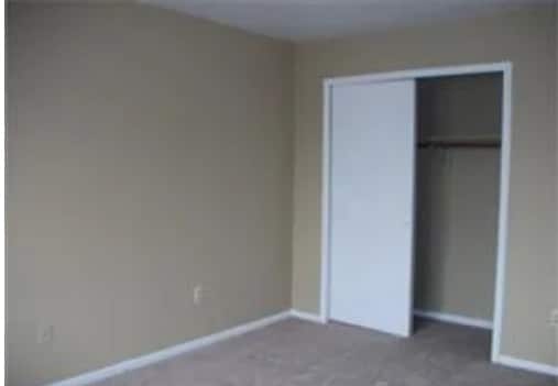 Primary Photo - 6 Randolph Ln