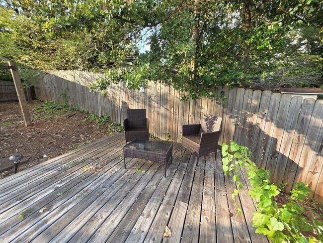 Building Photo - 3659 Ashwood Dr SE