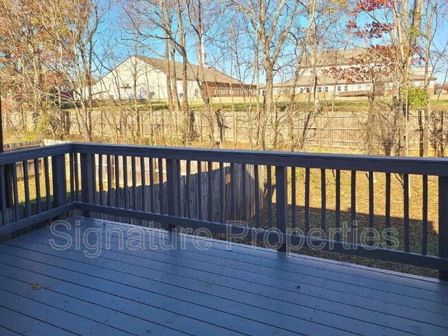 Building Photo - 106 Regina Ln