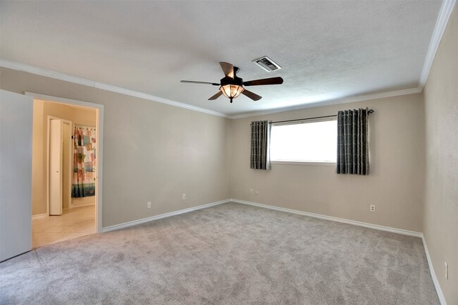 Building Photo - 15326 Glamorgan Dr