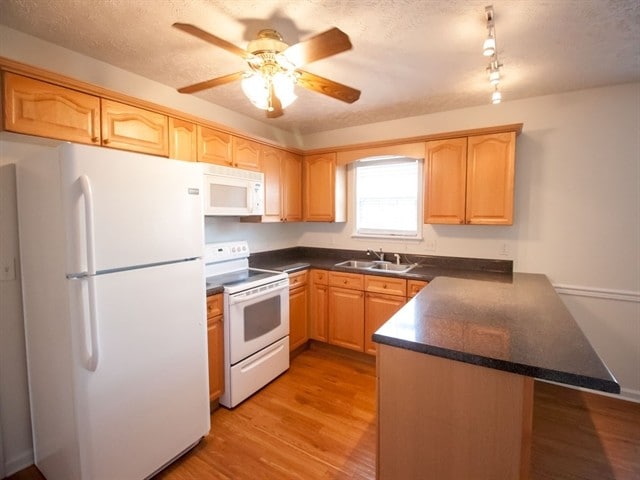 Building Photo - 643 Glenties Dr