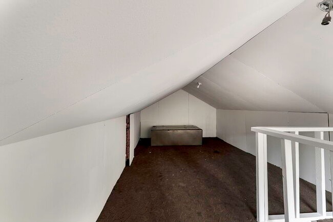 Building Photo - BEAUTIFUL CABIN STYLE HOME ACROSS FROM SIL...