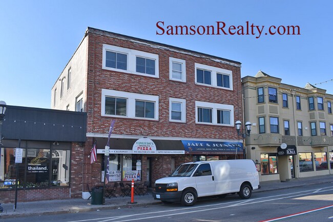 Building Photo - 296 Atwells Ave