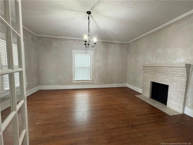 Building Photo - 3174 Lindsay Rd