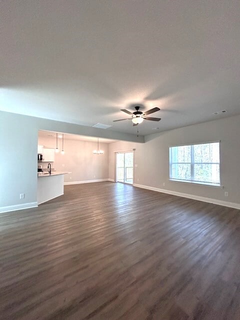 Building Photo - 409 ELWICK Pl