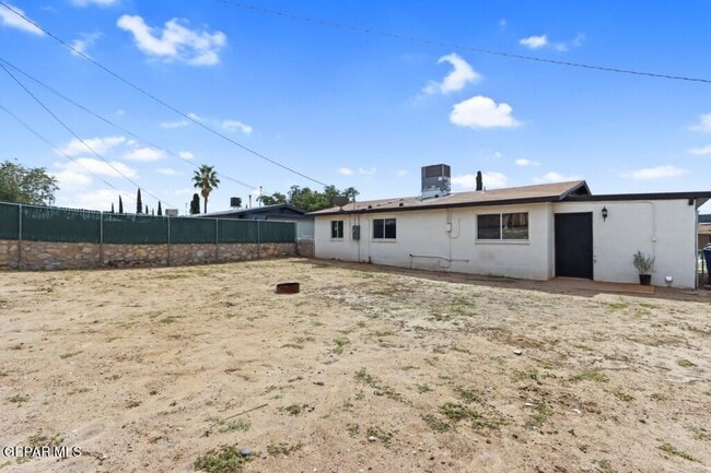 Building Photo - 7917 San Paulo Dr