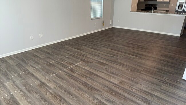 Building Photo - Lovely 3-Bedroom Home in a Quiet Kansas Ci...