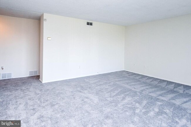 Building Photo - 7174 Donnell Pl