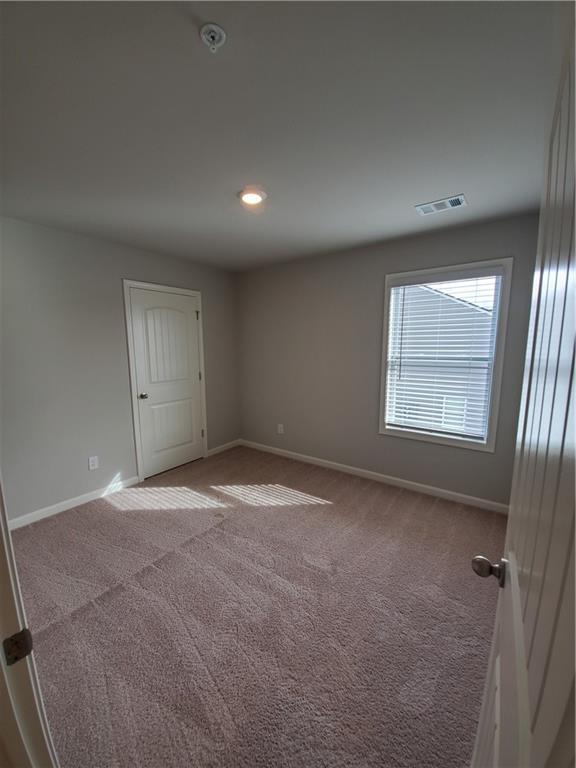 Building Photo - 763 Woodstock Grove Dr