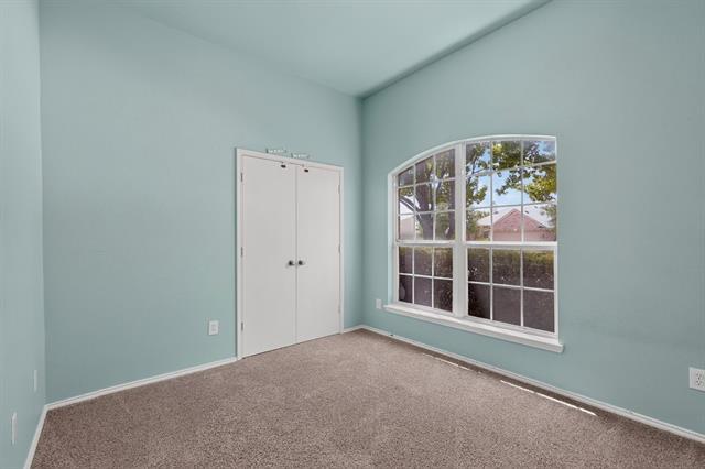 Building Photo - 9012 Boone Dr