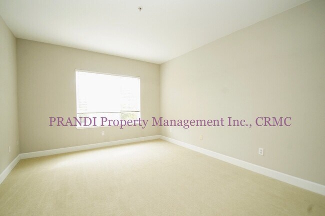 Building Photo - Prime Novato Location – Condo with Private...