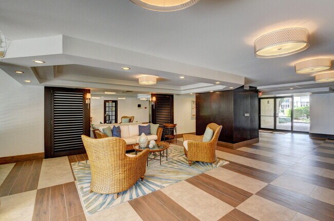 Building Photo - 899 Jeffery St