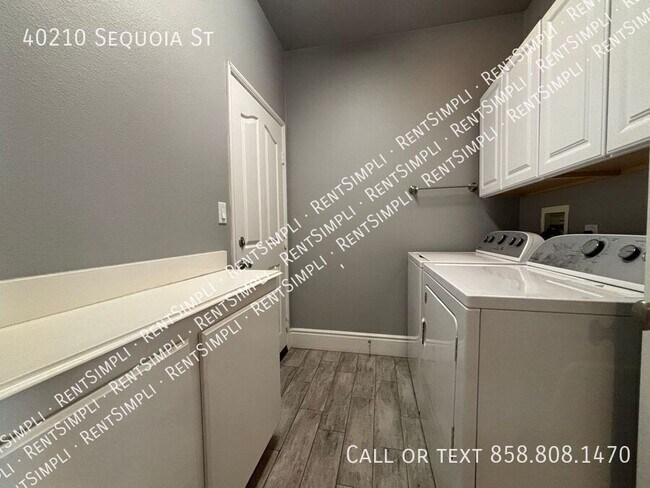 Building Photo - 40210 Sequoia St