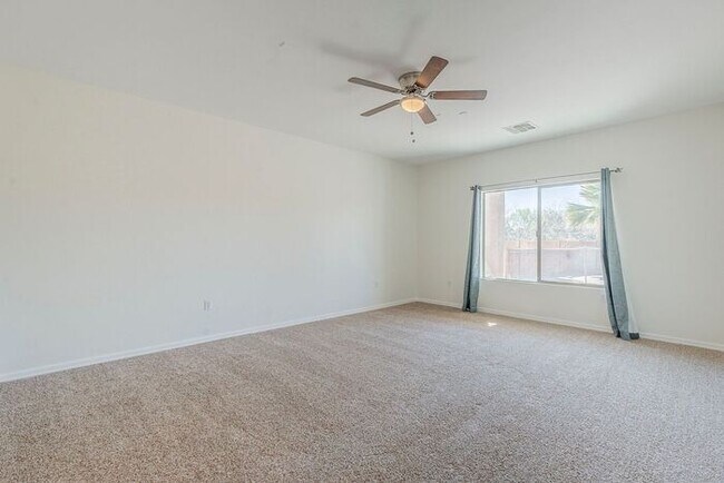Building Photo - Pending/ Rented - Sahuarita Beauty!