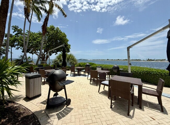 Building Photo - 2451 Brickell Ave