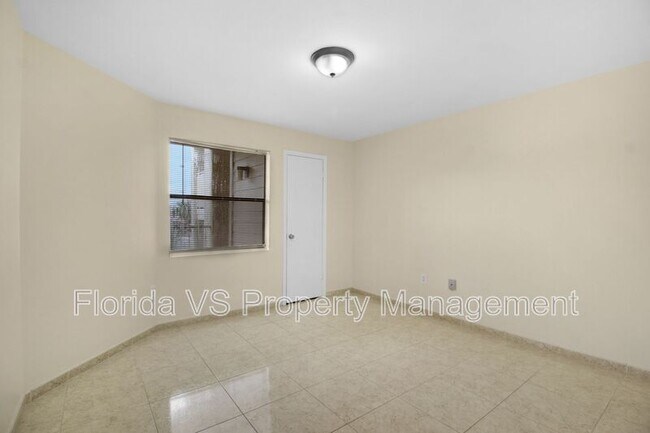 Building Photo - 3036 Parkway Blvd