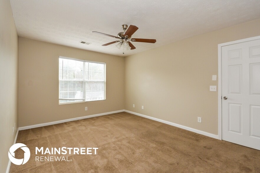 Building Photo - 6731 Hidden Lake Dr