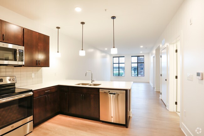 1BR, 1BA - C - Contemporary and Luxury Urban Living