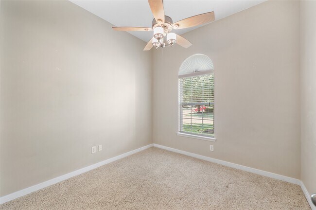 Building Photo - 17303 Brookhollow Ct Dr