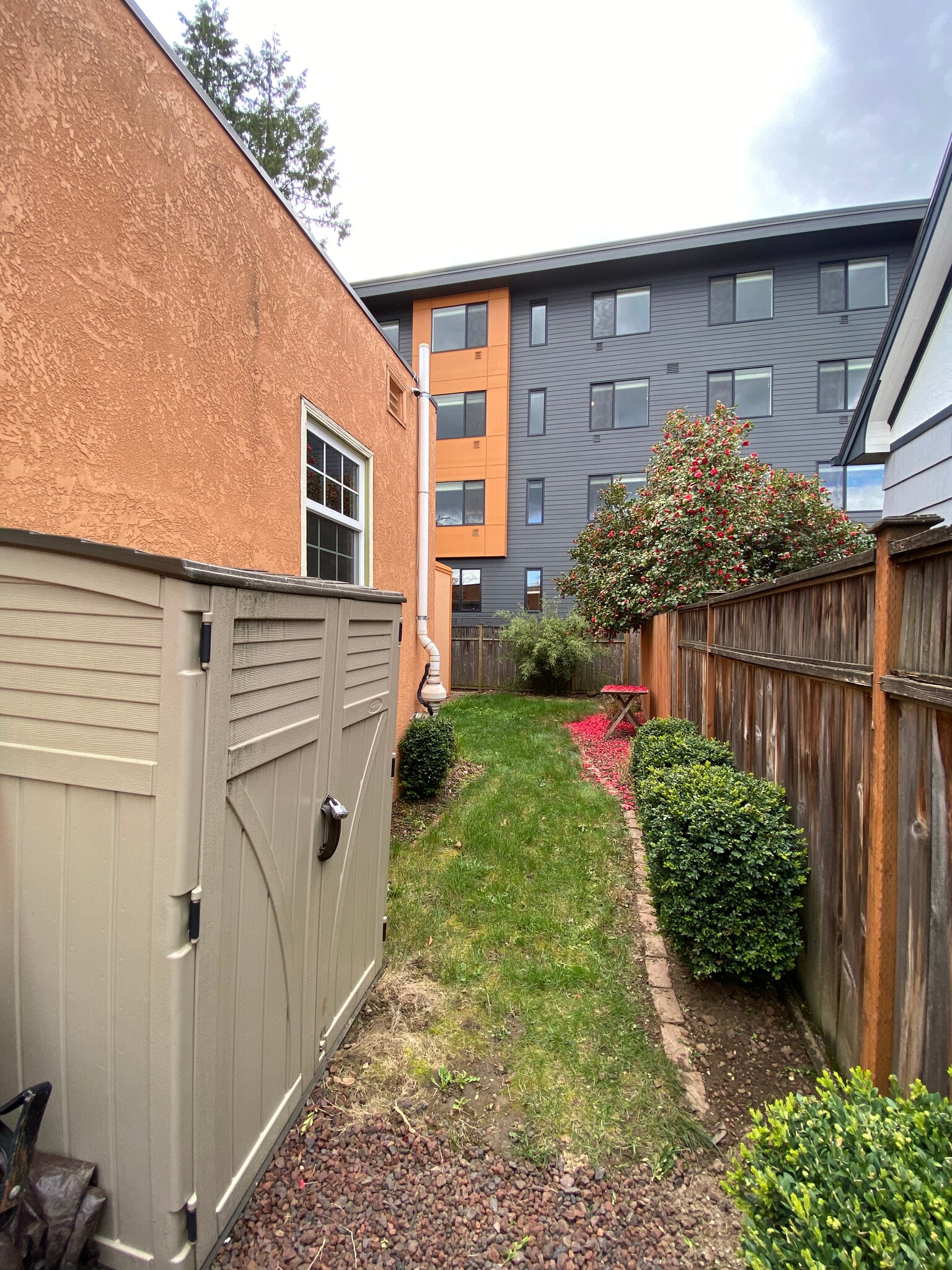 Building Photo - 7955 SE Milwaukie Ave