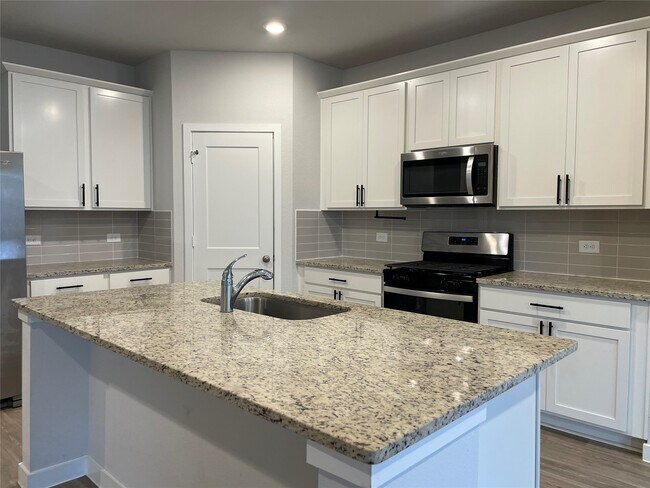Building Photo - 11885 Whirlaway Dr
