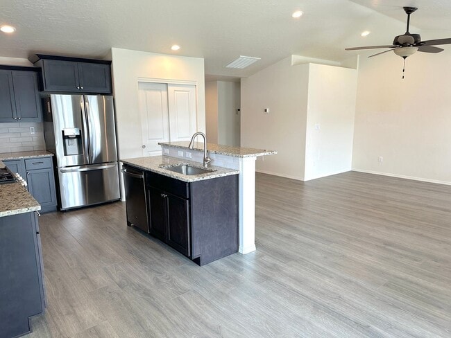 Building Photo - Newer 3-Bedroom in Middleton