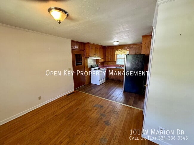 Building Photo - 101 W Marion Dr