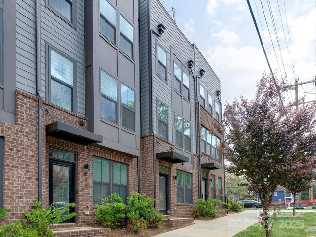 Building Photo - 831 Anderson St