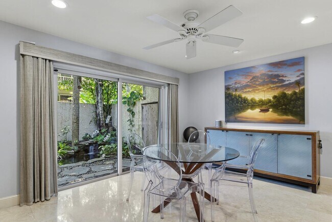 Building Photo - 1172 Hillsboro Mile
