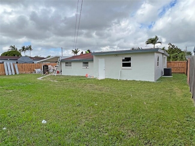 Building Photo - 11962 SW 37th Terrace