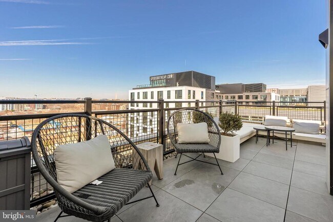 Building Photo - 37 L St SE