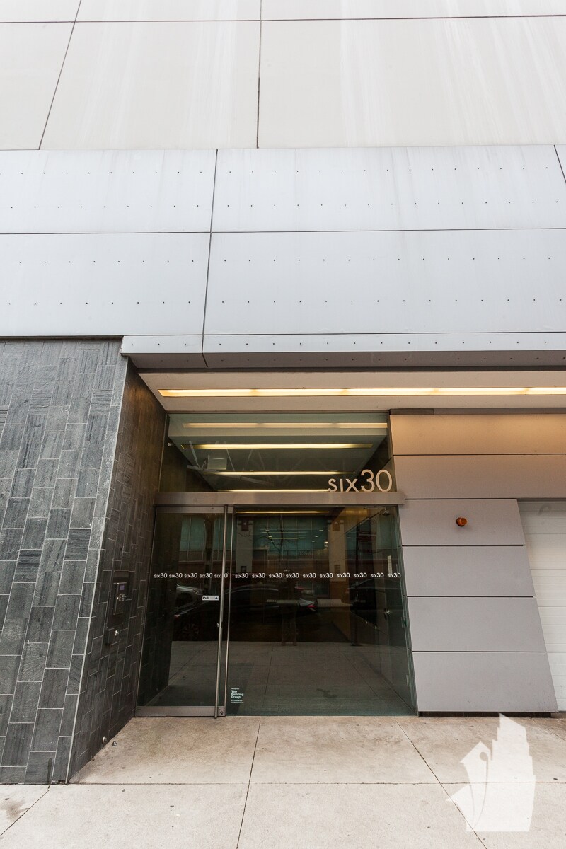 Building Photo - 630 N Franklin St