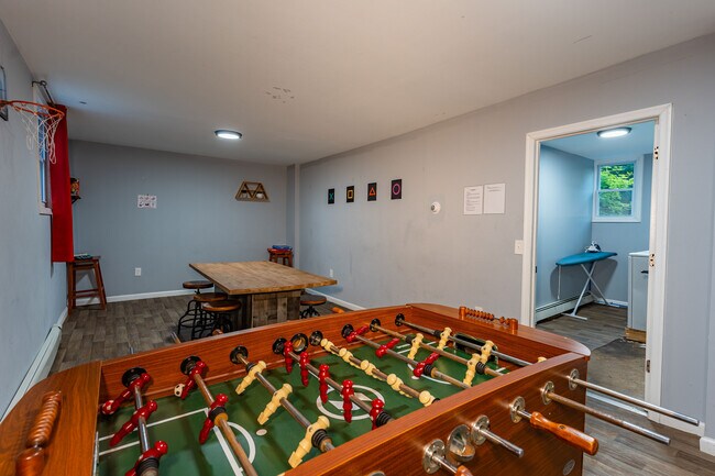 Building Photo - 173 Mountainview Rd