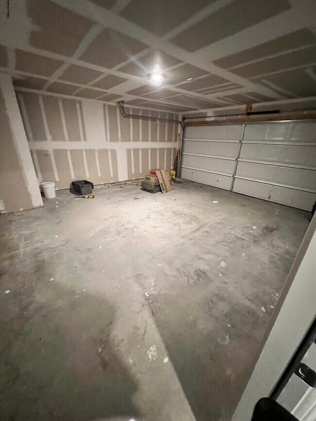 Building Photo - 4051 Fort Palmer Blvd